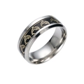 Anello largo in acciaio inossidabile con fascia in smalto nero e delfini dorati - US 7 / Nero Oro