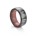 Ring aus gebürstetem schwarzem Stahl mit Wald-Design und Holzeinlage innen - US 6 / 8mm Herrenmodell