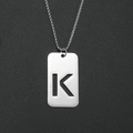 Collier en acier inoxydable argenté avec pendentif lettre K évidée et chaîne box - K (Pendentif Unique)