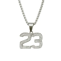 Dettaglio del ciondolo numero 23 con strass incastonati e catena box argento - Numero 23 (Argento) / Catena veneziana / Argento