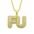 Detail von vergoldetem FU-Buchstabenanhänger mit Zirkonia-Steinen und Kordelkette - Goldene Seilkette / Gold