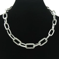 Collar de cadena cubana plateada con eslabones ovalados de cristal en busto - Plateado