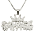 Detailopname van de Savage-hanger met kroon, strassteentjes en zilveren box-ketting - SAVAGE Letter Kroon Stijl / Zilver