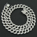 Dettaglio catena cubana hip-hop argentata con strass micro-pave e chiusura rettangolare - 18 Pollici / Argento