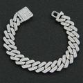 Dettaglio del bracciale cubano in argento con chiusura a scatola per gioielli hip hop - 8 pollici / Argento