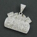 Dettaglio del ciondolo in argento con diamanti sintetici e incisione In Cash We Trust - Solo Ciondolo (Senza Catena) / Argento