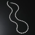 Dettaglio macro della collana tennis a fiore argento con zirconi cubici chiari - Collana Argento-18 pollici