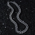 Collana da uomo 12mm a catena cubana argentata con cuore su ghiaia nera e cristalli - Collana Argento (45cm)