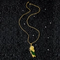 Collar San Judas Tadeo dorado con esmalte verde y piedras de circón resplandecientes - San Judas Con Cadena Cubana de Acero Inoxidable / Dorado