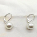 Elegantes pendientes de aro de plata de ley S925 con perlas de concha blanca redondas - Plata de Ley S925 Completa / Oro Blanco