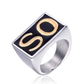 Herren Siegelring aus Edelstahl mit schwarzer Emaille und goldenem SO-Schriftzug - US 7 / Bicolor Gold SO Stil