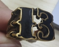 Herrenring aus Edelstahl mit Nummer 13 in Vintage-Gold und schwarzem Emaille-Finish - US 7 / Antikes Gold