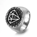 Anillo de sello vintage plateado con esmalte negro y patrón de diamante geométrico - US 7 / Color Acero
