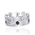 Anillo de corona vintage con gemas negras, motivos de cruz y flor de lis en plata - US 7 / Color Acero Circón Negro