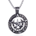 Détail d'un collier en acier titane vintage avec pendentif rond étoile et laurier - Style Pentagramme Couronne de Laurier Pendentif Seul (Sans Chaîne) / Acier