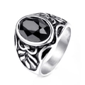 Anillo vintage de acero inoxidable para hombre con ágata negra ovalada y detalles grabados - US 7 / Color Acero