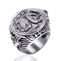 Anillo de sello vintage de acero inoxidable para hombre con grabados religiosos - US 7 / Color Acero