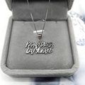 Pendente REAL HASTA LA MUERTE in argento sterling S925 lucido con catenina fine - Ciondolo con Catena Veneziana
