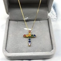 Eleganter Anhänger mit Kreuz aus 925er Sterlingsilber und bunten Zirkon-Steinen - Goldener Anhänger Mit Boxkette
