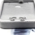 S925 Sterling Silber Creolen mit drei quadratischen Zirkoniasteinen im geometrischen Stil - Vollständiges 925 Sterling Silber / Weißgold