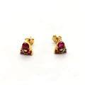 Orecchini a perno in argento S925 dorato con tre pietre di zircone cubico rosso vivo - Argento Sterling S925 Placcato Oro / Zirconia Rosa Rossa E Arancione (ED140)