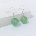 S925 sterling zilveren oorhaken met lichtgroene aventurijn jade kralen op een witte basis - 10mm Kraal