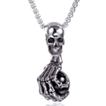 Colgante calavera punk con mano de esqueleto y piedra negra en cadena plateada - Colgante Solo (Sin Cadena) Diamante de Imitación Negro Color Acero