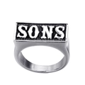 Anello a sigillo da uomo in acciaio inossidabile argento con rilievo SONS punk - US 7 / Color Acciaio