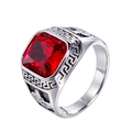 Anillo vintage para hombre con rubí rojo cuadrado y greca griega grabada - US 7 / Acero Circonita Roja