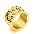 Anillo ancho de acero inoxidable chapado en oro con relieve de dragón y bestia mítica - US 7 / Dorado