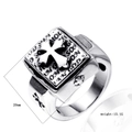 Anillo de cruz vintage para hombre en acero pulido con grabados religiosos - US 7 / Color Acero