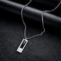 Collier avec pendentif rectangulaire argenté poli et incrustation en émail noir - Style Émail Rectangle (L1045-A)