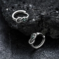 Vintage Silber-Knotenohrringe mit grünem Edelstein auf vulkanischem Gestein - Grün Strass Stil (X886-A)