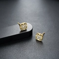 Boucles d'oreilles carrées lotus des neiges avec motif mandala doré et style ethnique rétro - Boucles d'Oreilles Clous Lotus de Neve Dorées (X1001-A)