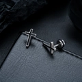Paio di orecchini a perno a croce in smalto nero con chiusura a vite per unisex - Color Acciaio