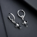 Boucles d'oreilles créoles avec croix en zircon noir sur cuir texturé gris foncé - Argent-Croix Zirconia Noir
