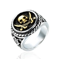 Anello da uomo pirata vintage in acciaio inox con teschio e spade incrociate - US 7 / Oro e Argento