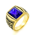 Anillo vintage de acero inoxidable dorado con una gran gema azul rectangular - Talla 7 / Oro Negro Strass Azul