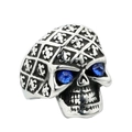 Vintage zilveren schedelring met blauwe strass ogen en gegraveerde fleur-de-lis - US 8 / Staalblauwe Ogen
