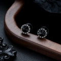 Pendientes de acero de titanio con cristales de circón negro y diseño de estilo punk - Strass Negro con Estampado (Solo)