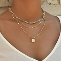 Collana dorata a tre strati con catena a maglia piatta e ciondolo a cerchio lucido - Stile a Disco a 3 Strati / Oro