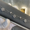 Double-layered snowflake charm bracelet with silver plating and sparkling cubic zirconia - 925 Silver / Silver