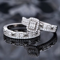 Luxuriöses S925 Sterlingsilber Ring-Set mit Mikro-Pavé-Kristallen auf schwarzer Spiegelfläche - US 6 / Silber