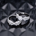 Set di anelli eleganti in argento S925 con pavé di zirconi e motivi a fiocco di neve - US 6 / Set di anelli in argento