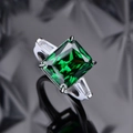 Anillo de plata 925 con diamante de carbono verde manzana y elegante talla radiant - Verde esmeralda