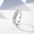 Eleganter 925 Sterling Silber Ring mit geschwungenen Zirkonia im Kanalfassung Design - US 6 / Weißgold