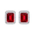 Orecchini a perno in argento 925 con rubino taglio smeraldo e cornice di diamanti halo - Argento 925 / Colore Rubino Taglio Smeraldo (KTZ-075A)
