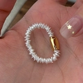 Minimalistischer S925 Sterling Silber Spiralring mit Goldrechteck auf der Frauenhand - Einstellbar Offen / Goldbohne Spiralstil (1JZ68-SG)