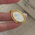 S925 sterling silver vintage two-tone oval pendant featuring a rose flower relief motif - 925 Silver / Gold Silver Contrast Rose Relief Style (DZ223)