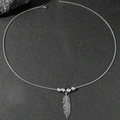 Collana con ciondolo a piuma d'argento per uomo e donna con catena e perline - Argento